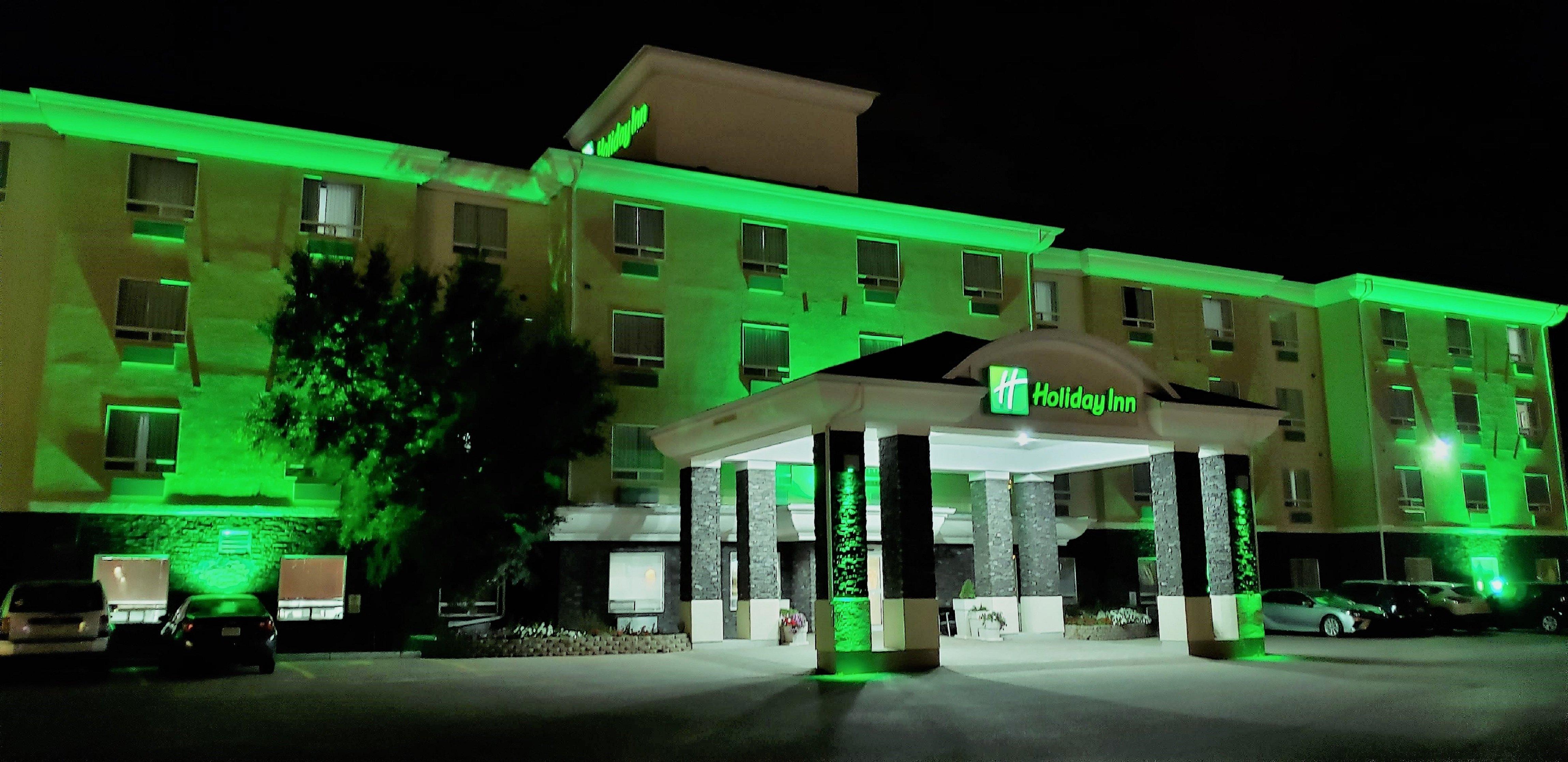 Holiday Inn Hotel & Suites Regina By Ihg Exterior photo