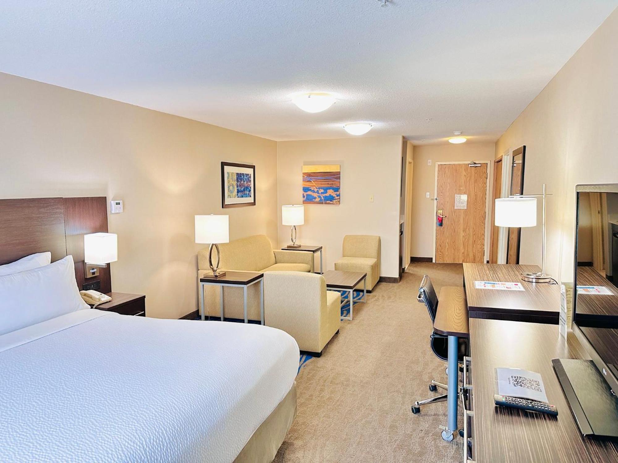 Holiday Inn Hotel & Suites Regina By Ihg Exterior photo