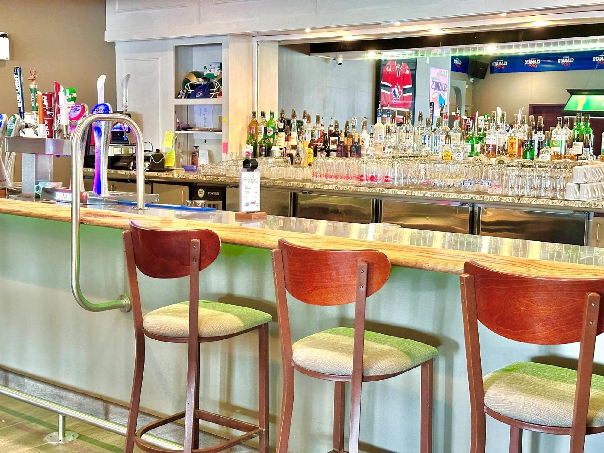 Holiday Inn Hotel & Suites Regina By Ihg Exterior photo
