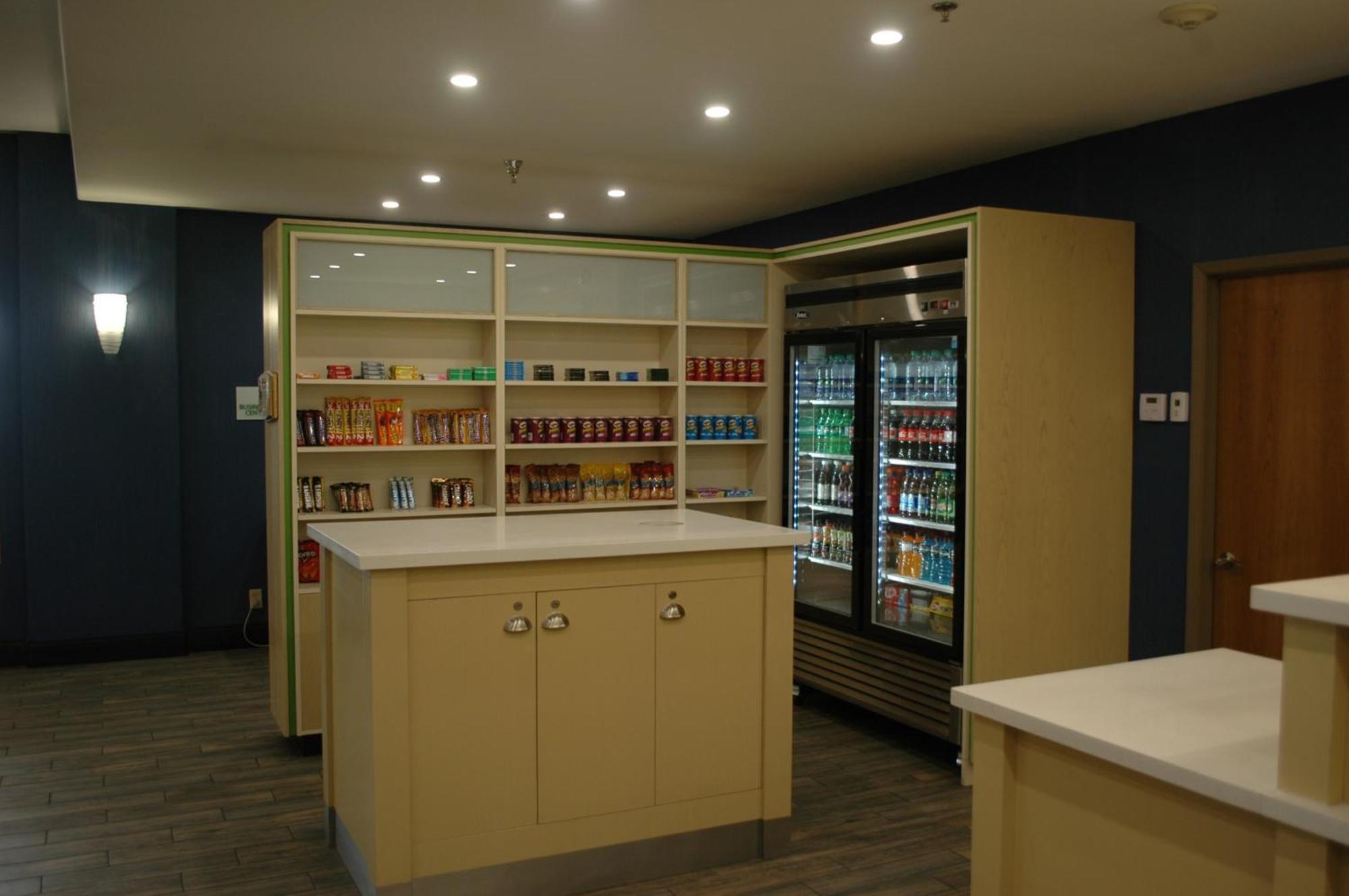 Holiday Inn Hotel & Suites Regina By Ihg Exterior photo