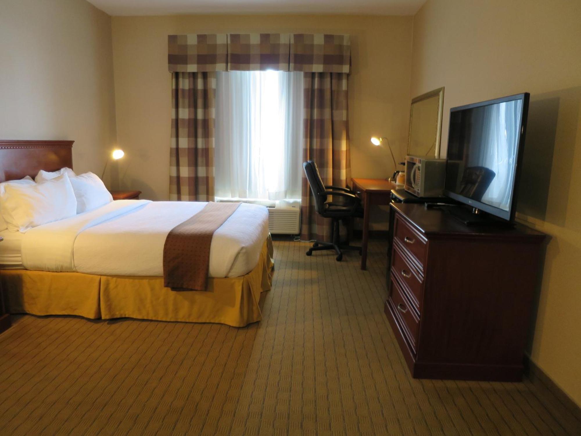 Holiday Inn Hotel & Suites Regina By Ihg Exterior photo